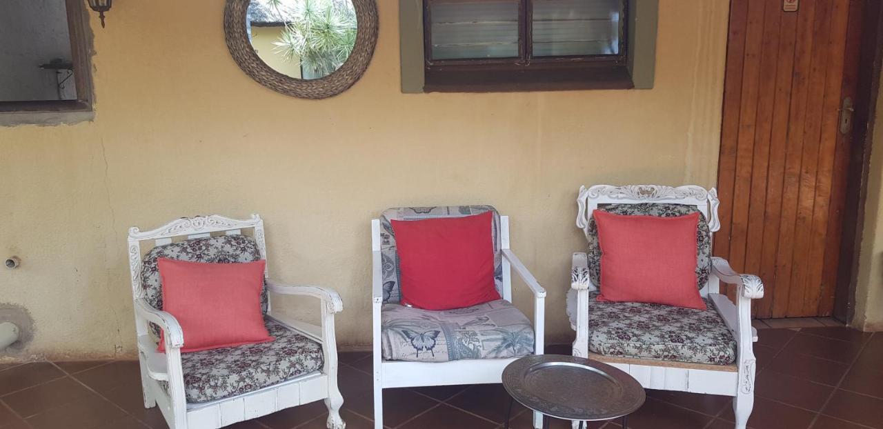 Africas Eden Guesthouse Mookgophong エクステリア 写真