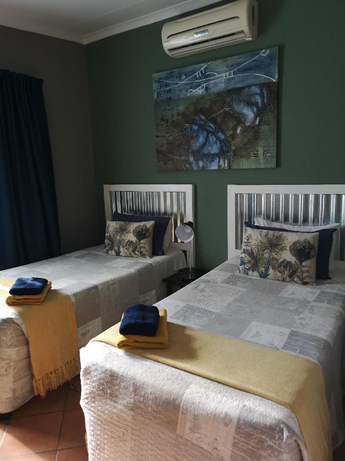 Africas Eden Guesthouse Mookgophong エクステリア 写真