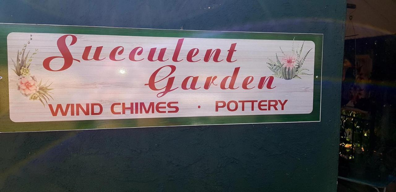 Africas Eden Guesthouse Mookgophong エクステリア 写真