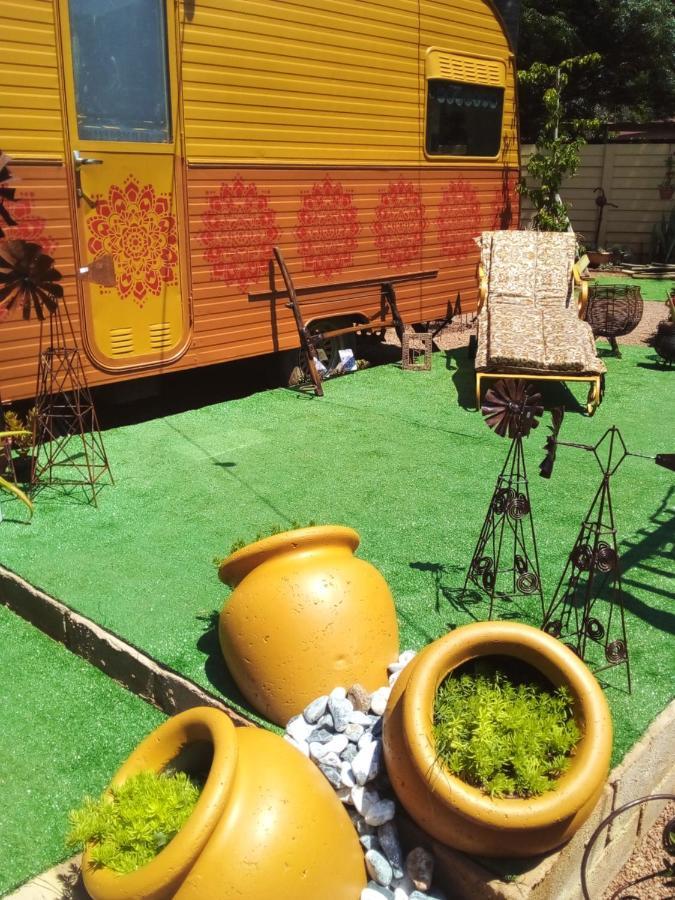 Africas Eden Guesthouse Mookgophong エクステリア 写真
