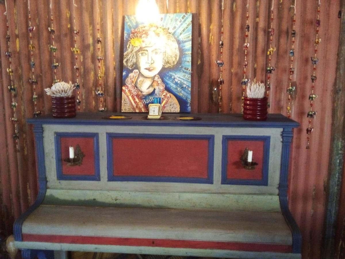 Africas Eden Guesthouse Mookgophong エクステリア 写真
