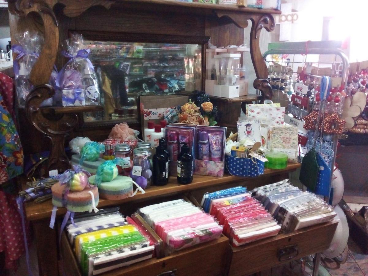 Africas Eden Guesthouse Mookgophong エクステリア 写真