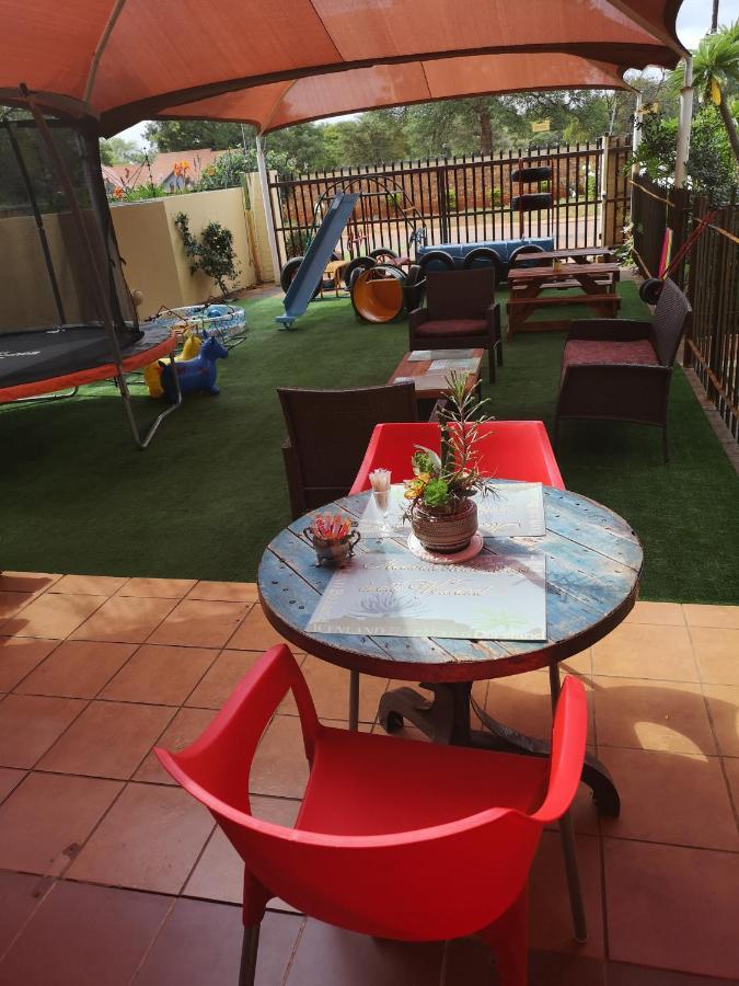 Africas Eden Guesthouse Mookgophong エクステリア 写真