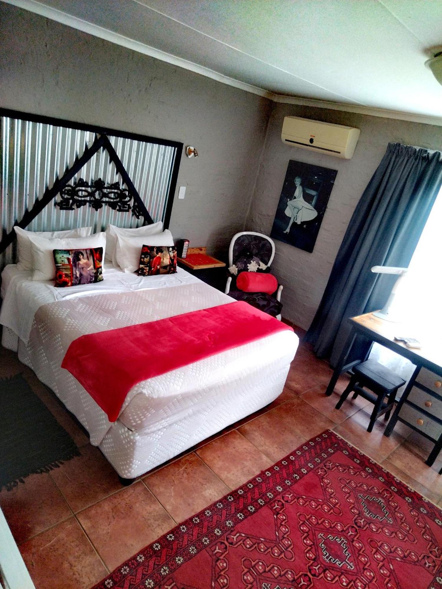 Africas Eden Guesthouse Mookgophong エクステリア 写真