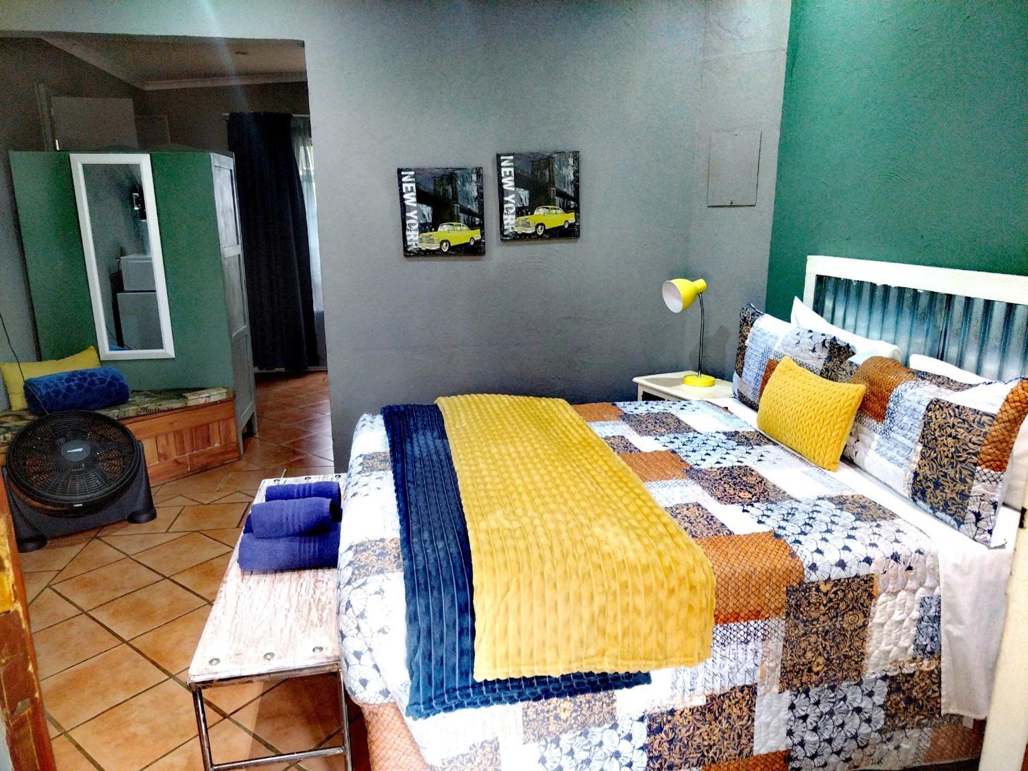Africas Eden Guesthouse Mookgophong エクステリア 写真
