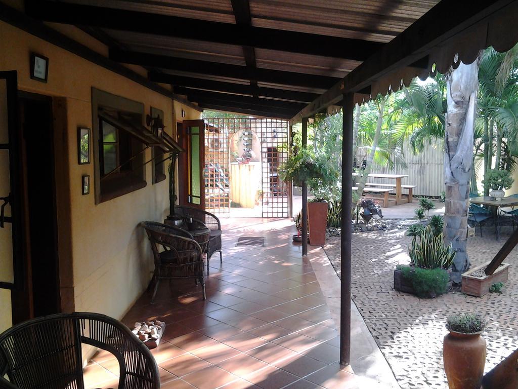 Africas Eden Guesthouse Mookgophong エクステリア 写真