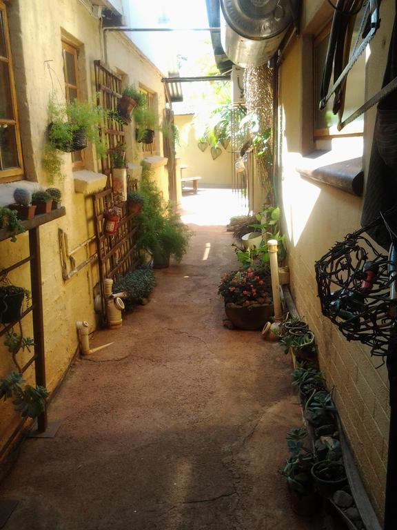 Africas Eden Guesthouse Mookgophong エクステリア 写真